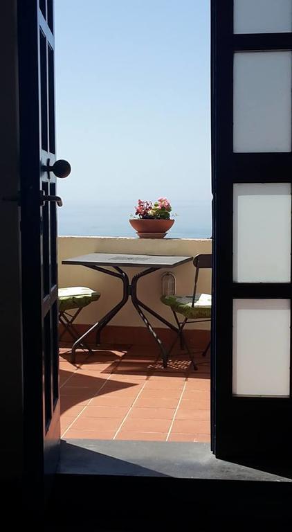 Le Terrazze Di Cristina Bed and Breakfast Vietri Buitenkant foto
