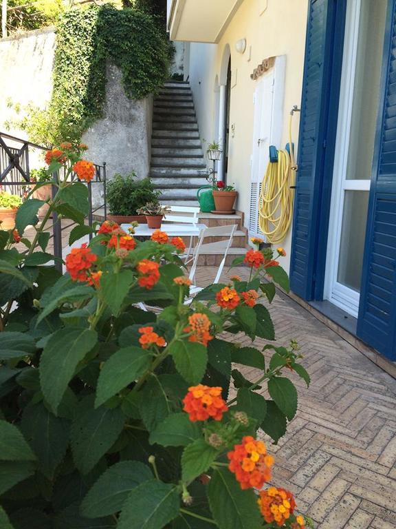 Le Terrazze Di Cristina Bed and Breakfast Vietri Buitenkant foto