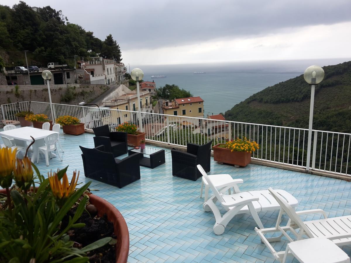 Le Terrazze Di Cristina Bed and Breakfast Vietri Buitenkant foto