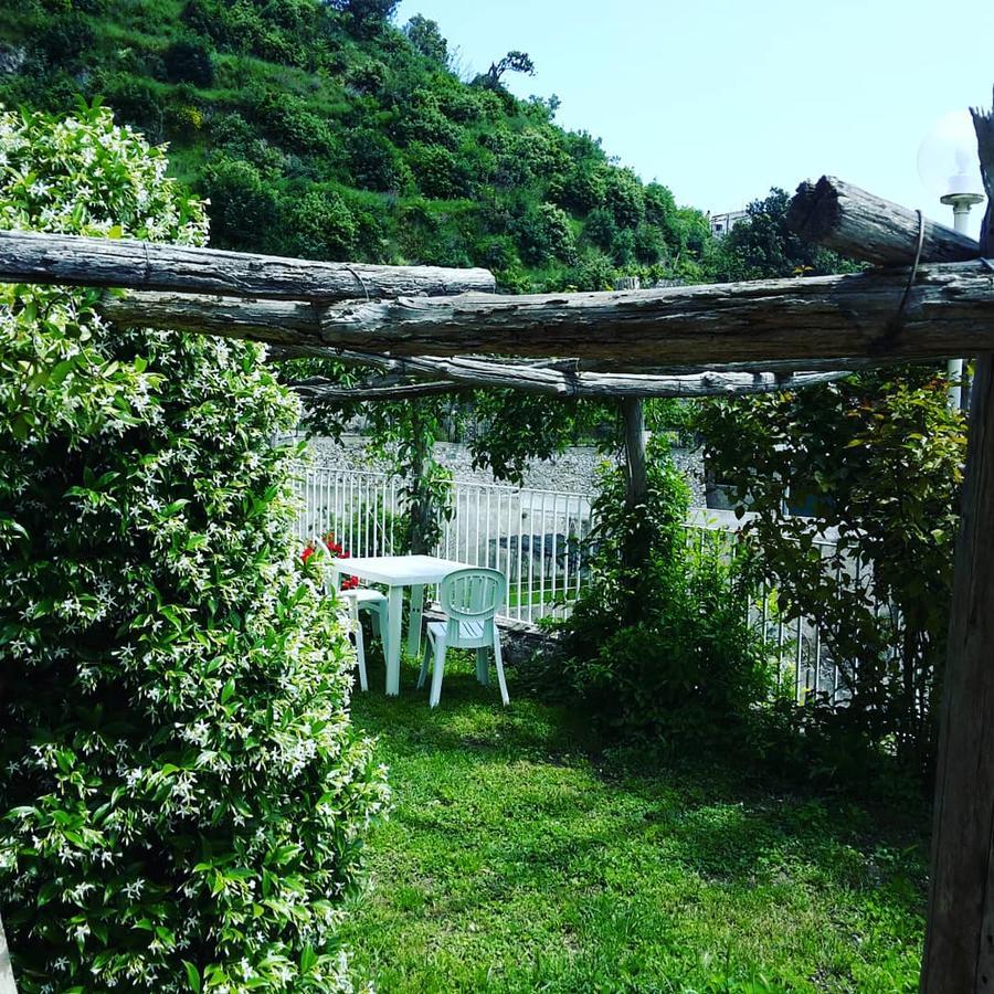 Le Terrazze Di Cristina Bed and Breakfast Vietri Buitenkant foto