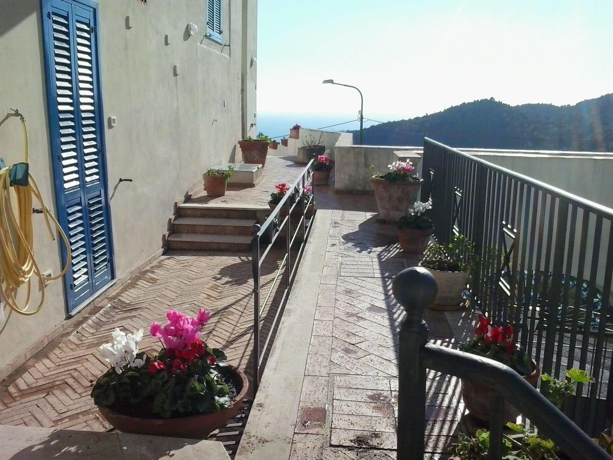 Le Terrazze Di Cristina Bed and Breakfast Vietri Buitenkant foto